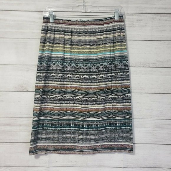 6/$30 Maurices Medium Pencil Straight Multicolor Skirt - Picture 1 of 6